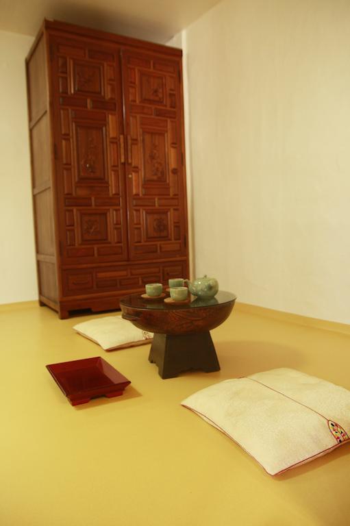 Mumum Guest house *